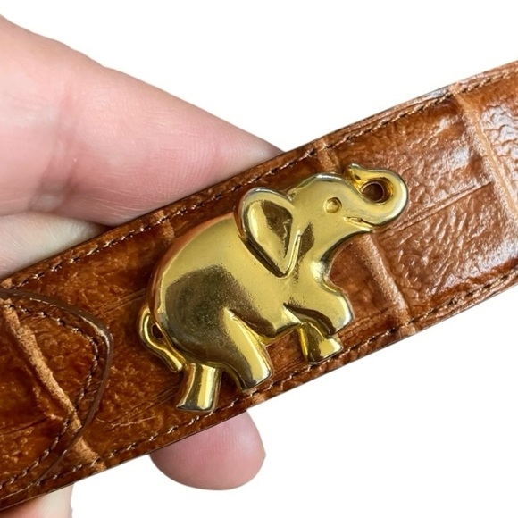Vintage Brown Croc Embossed Leather Ladies Belt Size Large 80’s 90’s eclectic main image 7